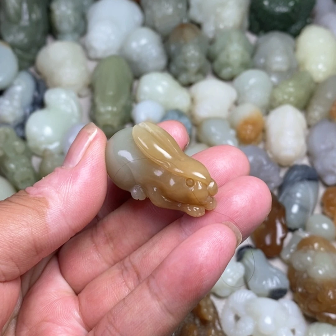 【闪购商品】未镶嵌和田玉挂件耢***山