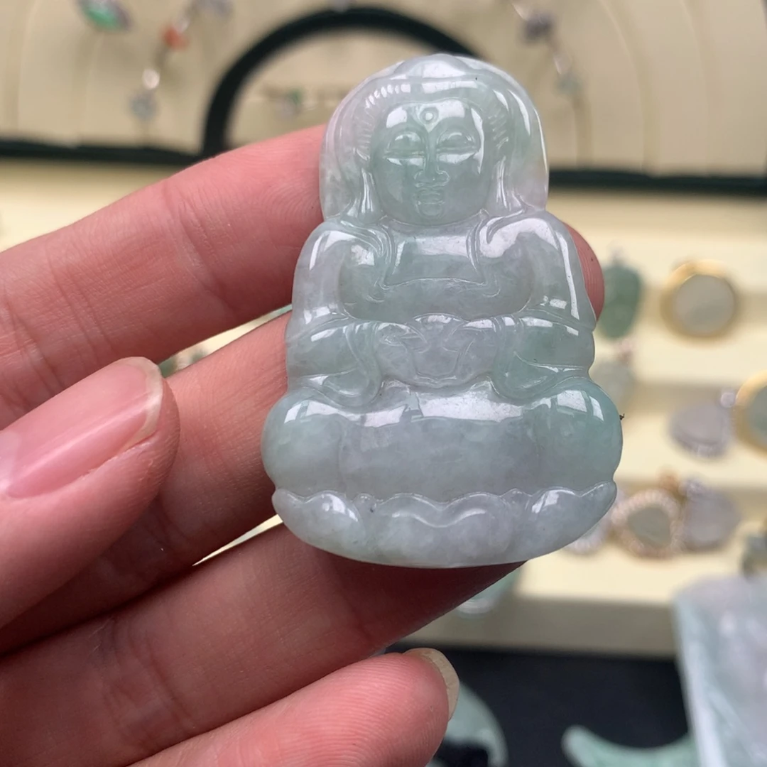 翡翠未镶嵌颈饰观音