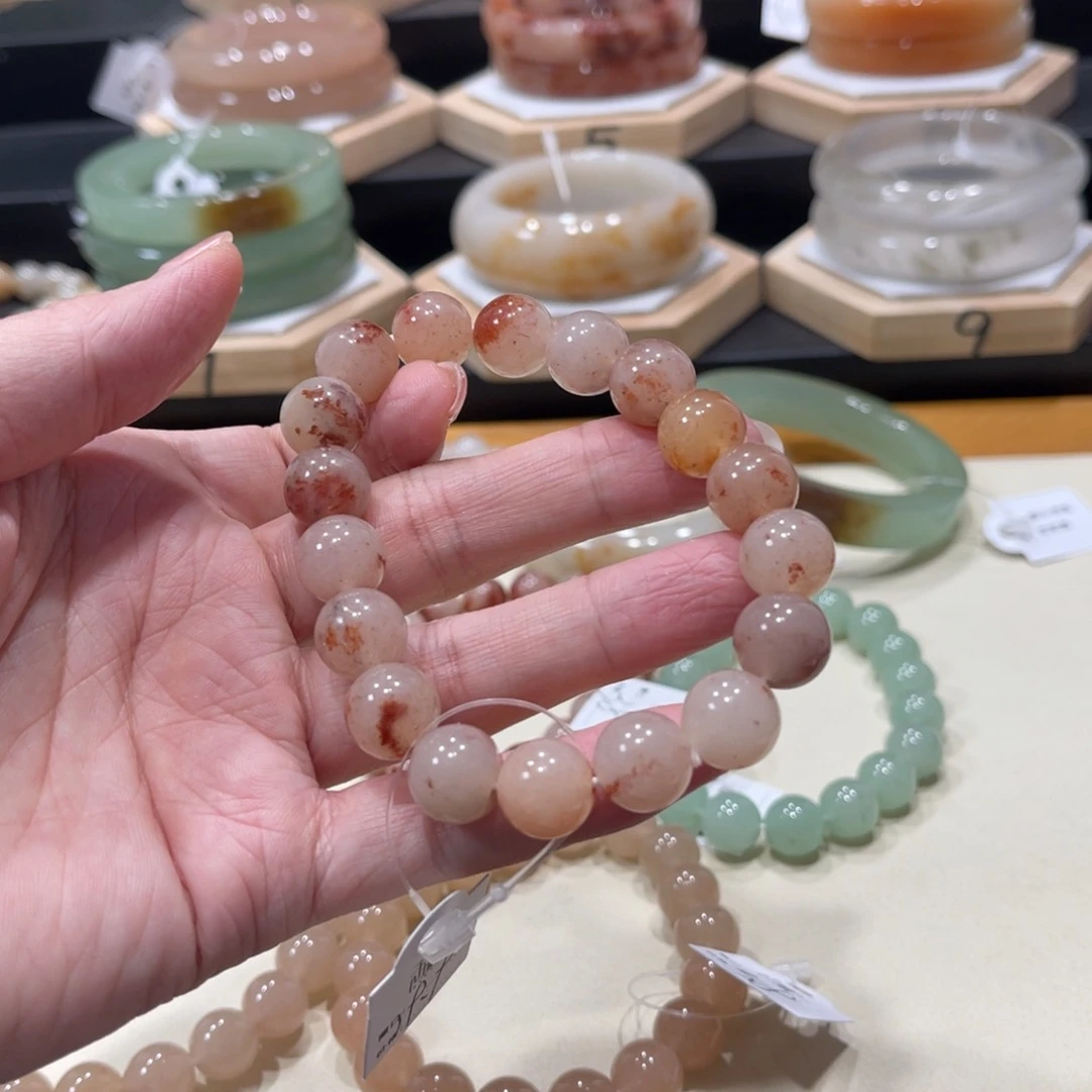 未镶嵌手镯石英质玉