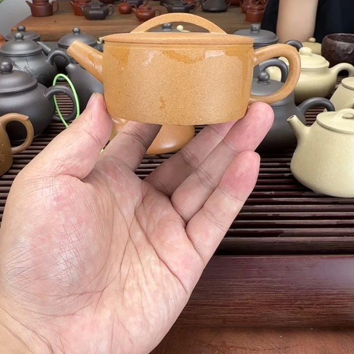 茶壶紫砂老段泥130cc微瑕