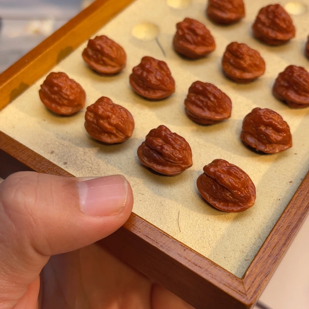 歪***歪文玩核桃手串蛤蟆头