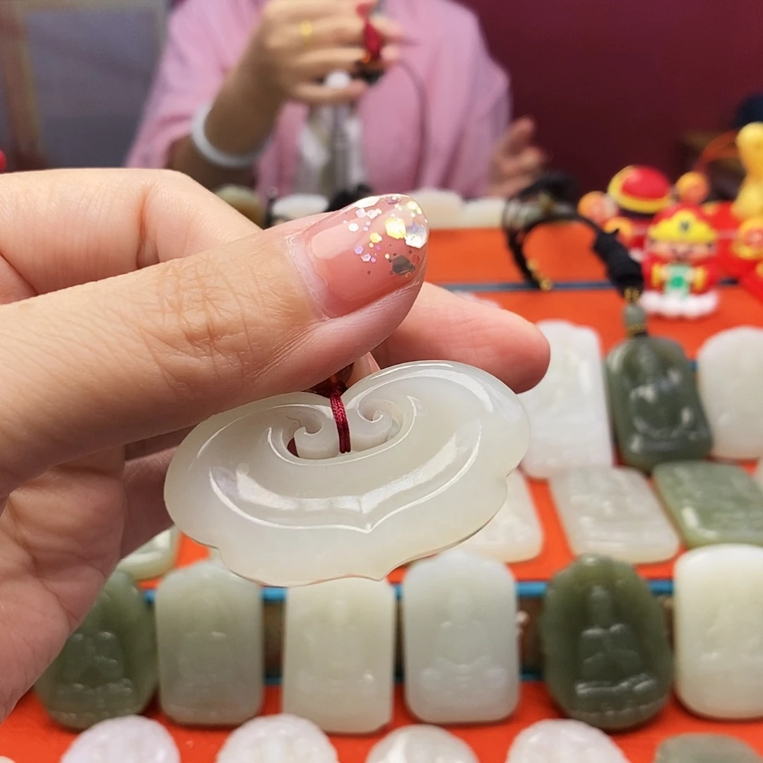 颈饰未镶嵌和田玉超***兽
