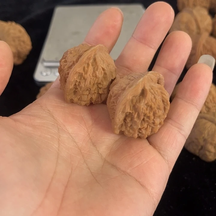 文玩核桃把件33左右小天地，编号017