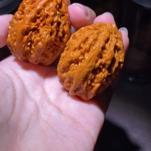 把件文玩核桃东北野生楸子小园 135