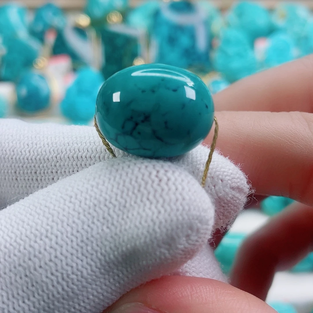 绿松石未镶嵌颈饰直径15