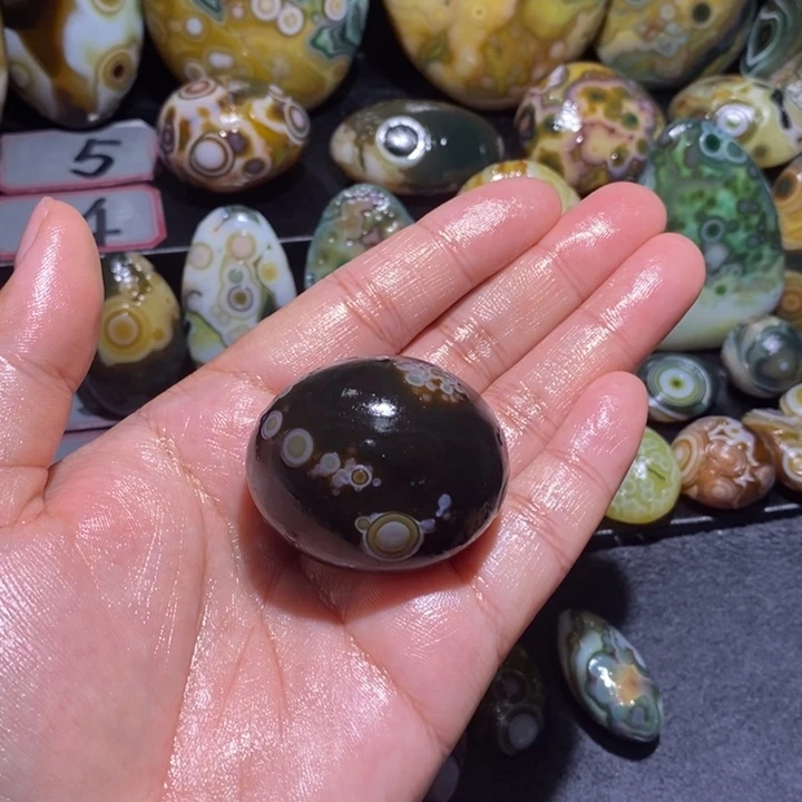 皇***岸玛瑙/玉髓未镶嵌珠宝半成品