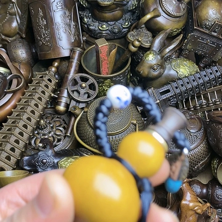 精美铜器，做工精致