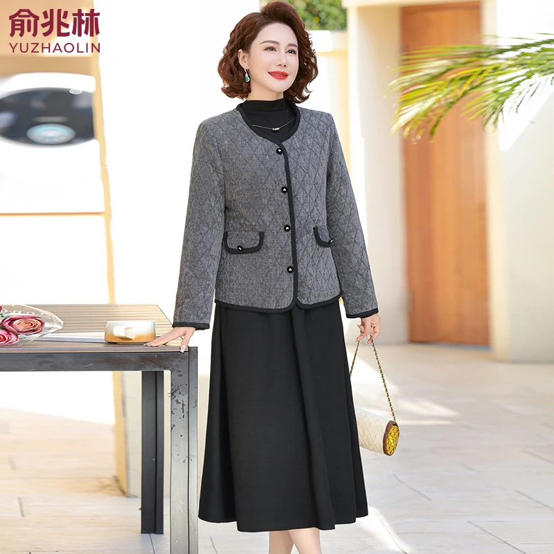 俞兆林妈妈春秋装2025新款小香风外套中老年女装气质连衣裙两件套