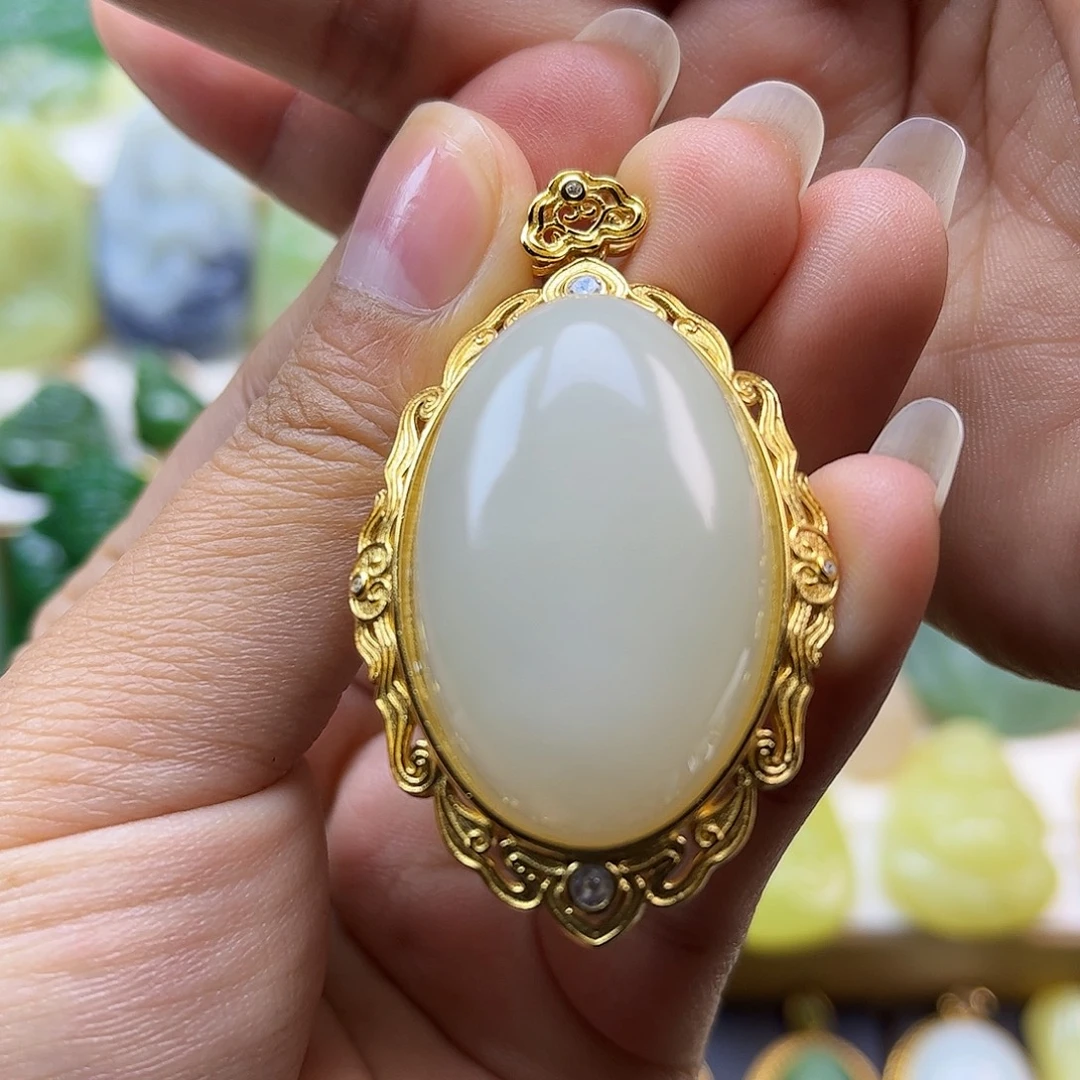 和田玉银S925镶嵌颈饰卡37