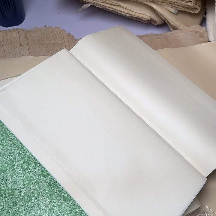 白色蝉翼7分熟左右四尺四开100张