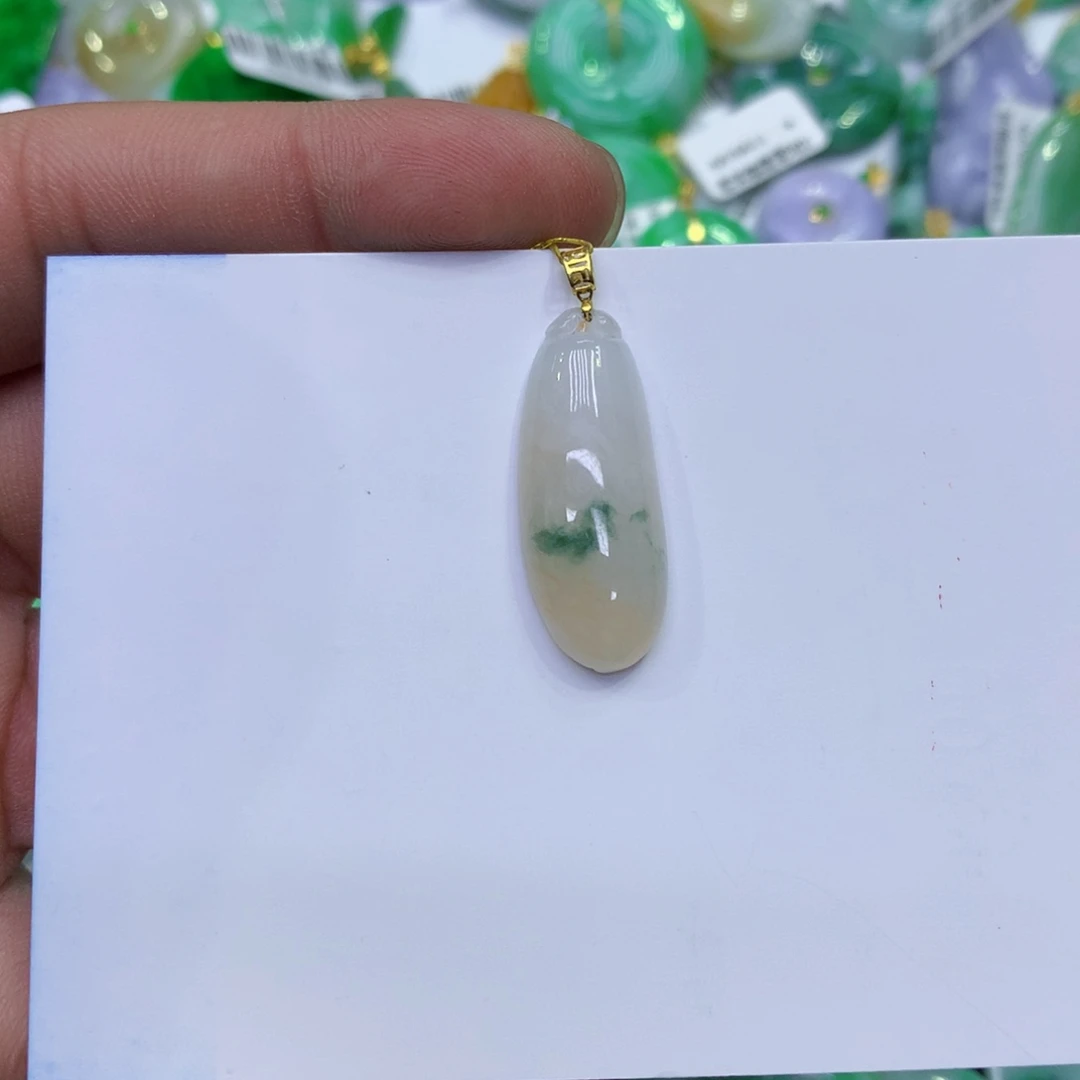 颈饰18K金镶嵌翡翠