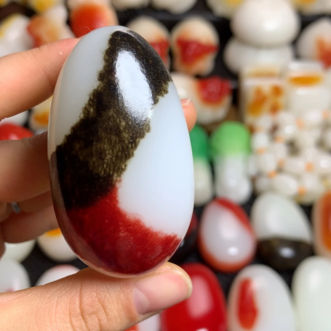 新疆戈壁石五彩石