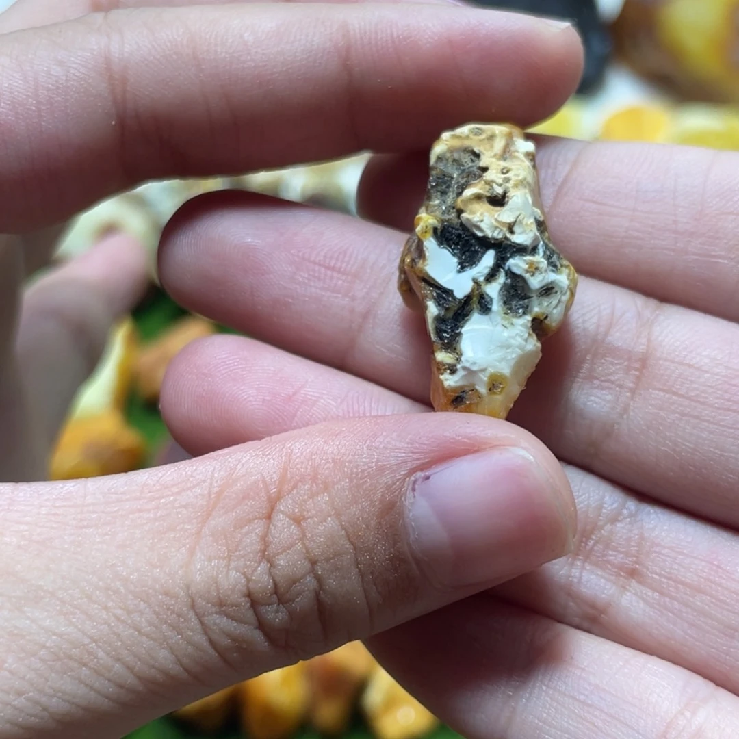 定制琥珀天然原矿