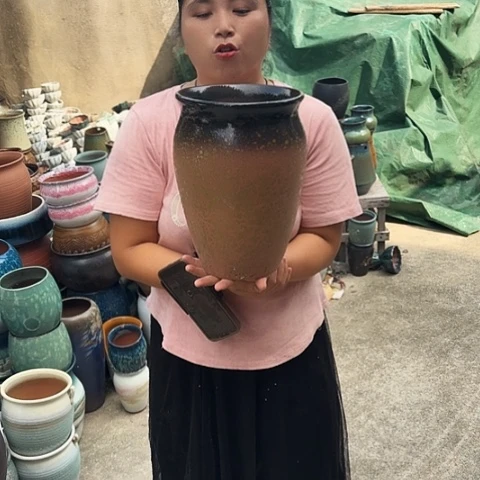 口20高29瑕疵一个盆子。