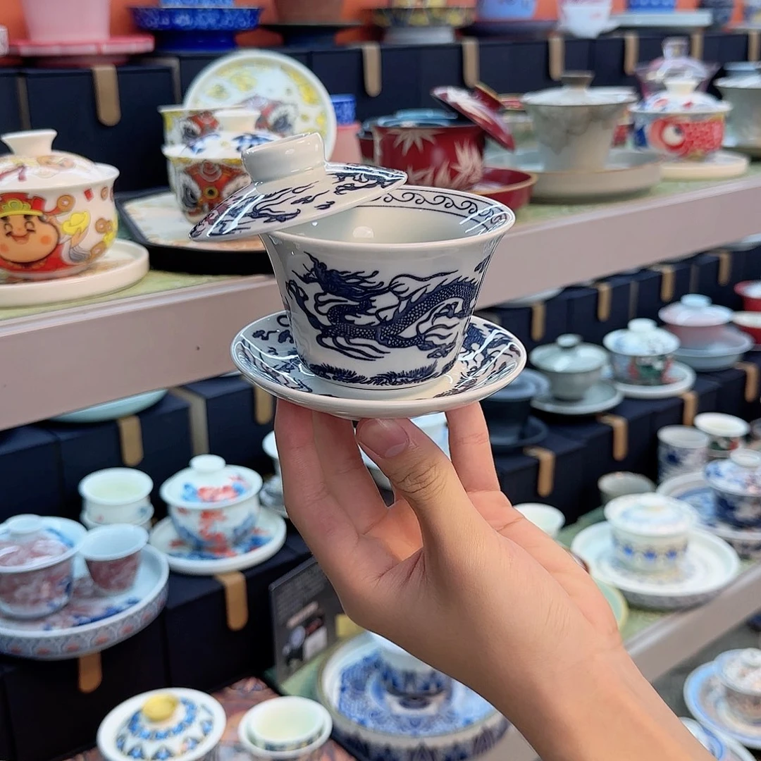 啦咔咔一片哦豁哒滴