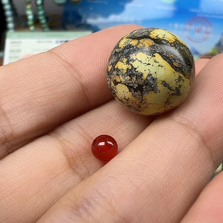 未镶嵌配饰15.4瑕疵南红玛瑙