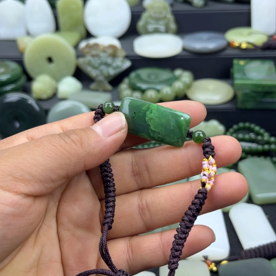 和田玉未镶嵌珠宝半成品