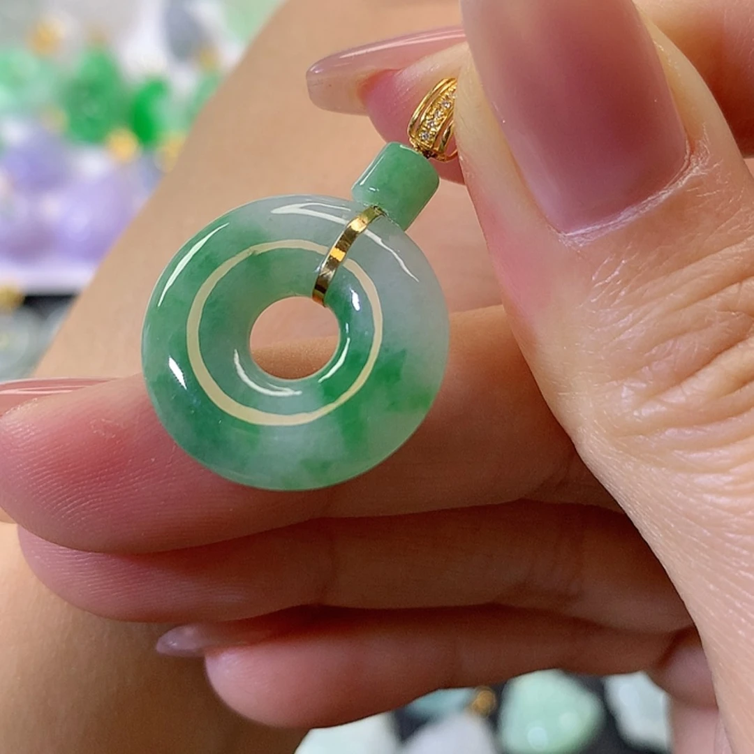 【闪购商品】翡翠吊坠(赠链)18K金镶嵌