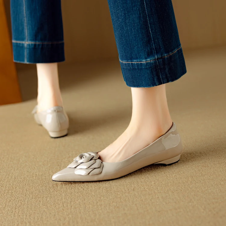 全羊皮~2cm尖头单鞋女浅口低跟粗跟软底女鞋温柔山茶花气质玛丽珍