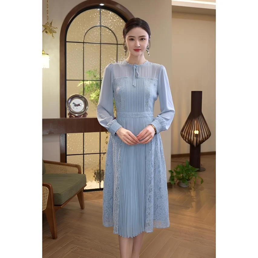 唐熹2025年夏季新款【7223】轻奢高级感显瘦蕾丝拼接浅蓝色连衣裙子