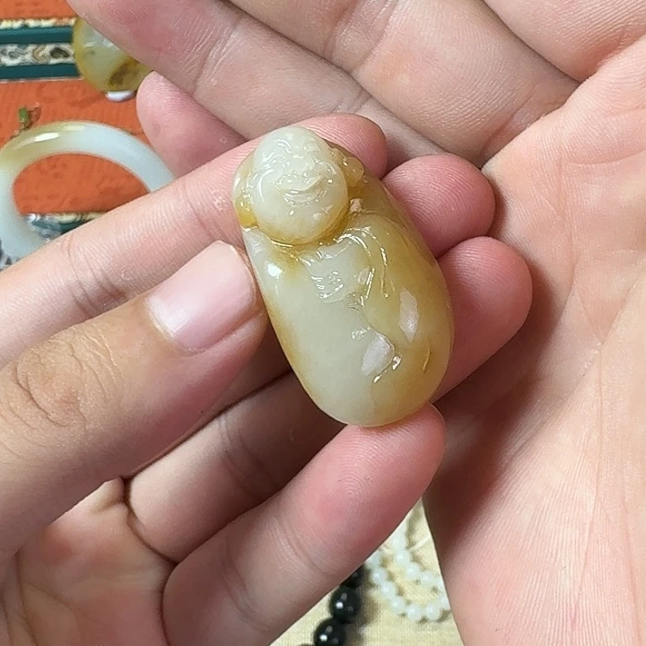 颈饰未镶嵌和田玉
