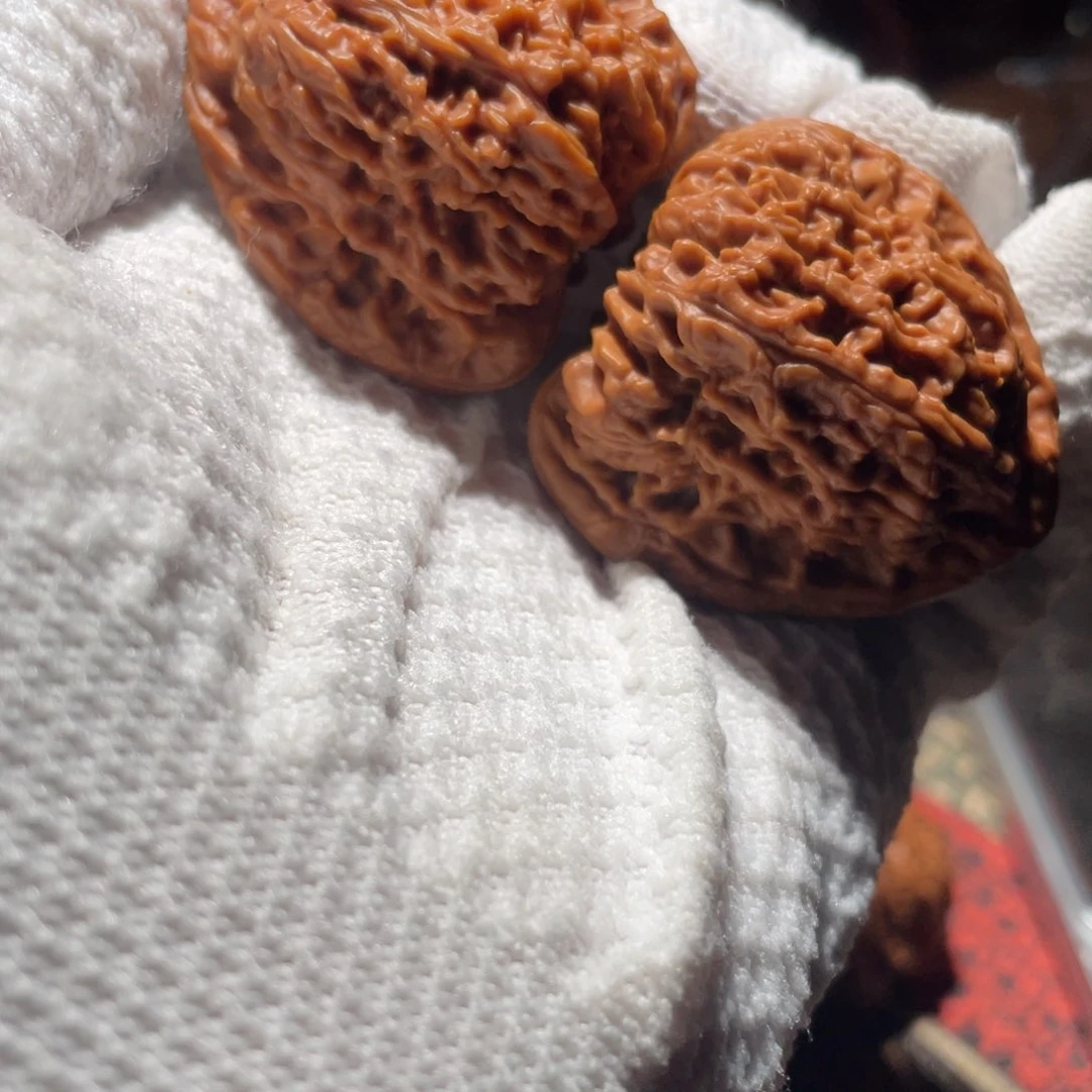 N***哥核桃手串/手链精品三角南疆石40