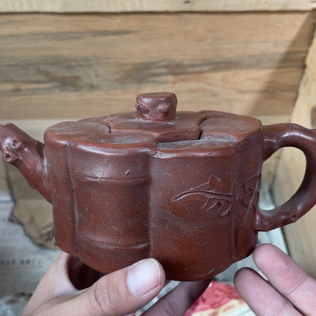 紫砂茶壶老厂紫砂壶一件。