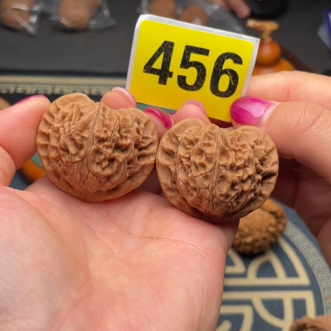 文玩核桃吊坠40.5桃心宫灯456号