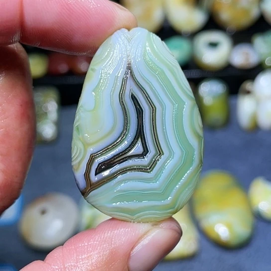 【闪购商品】未镶嵌玛瑙/玉髓珠宝奇石