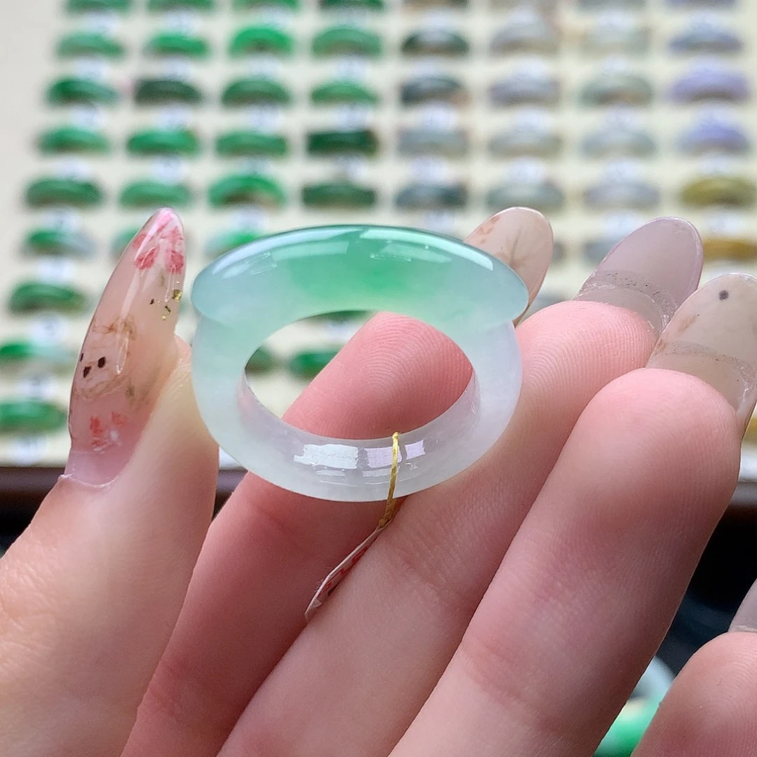 翡翠未镶嵌戒指港17.18