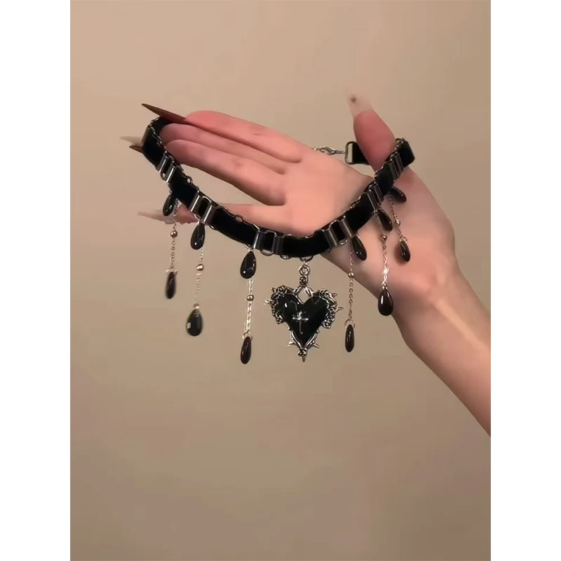 铜合金皮质项链 哥特风爱心十字架choker颈带项链女辣妹颈链配饰