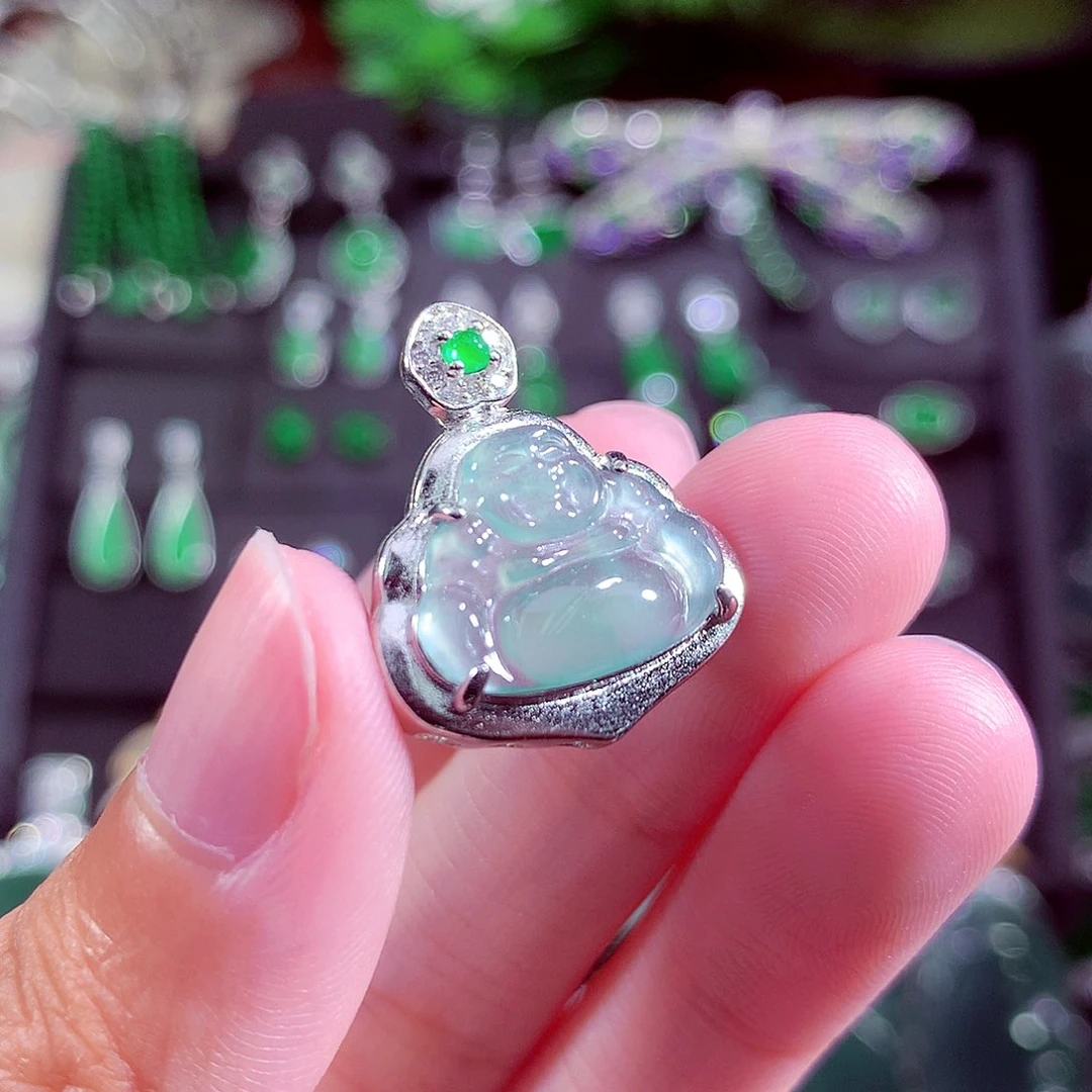 颈饰未镶嵌翡翠天然