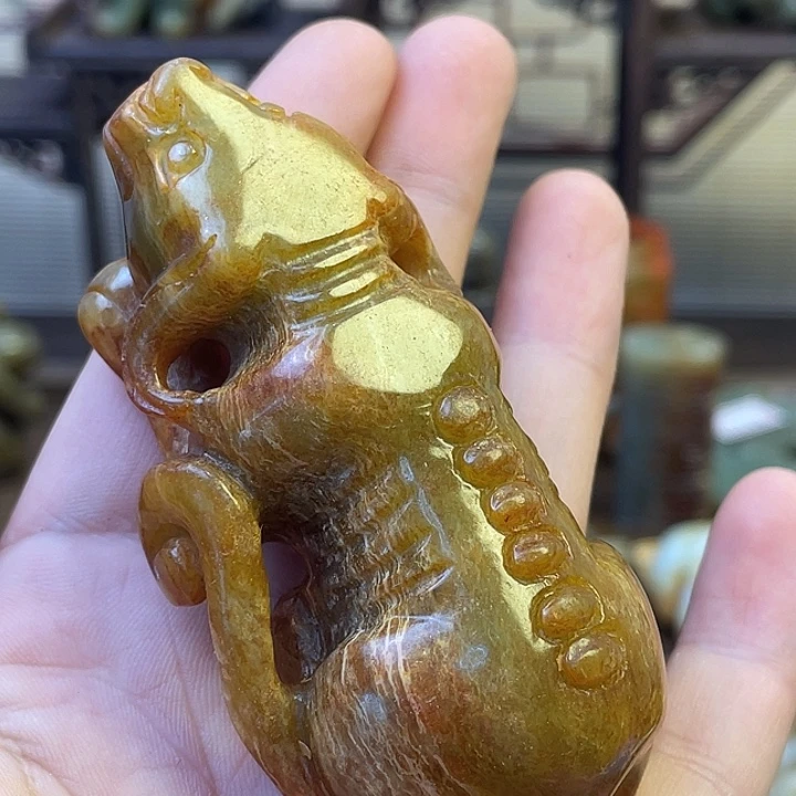 未镶嵌和田玉（糖玉）挂件