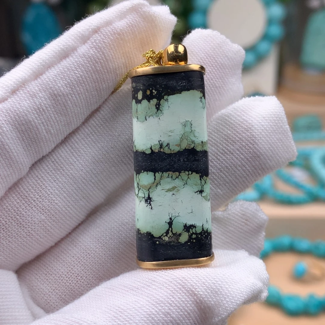 绿松石18K金镶嵌珠宝奇石