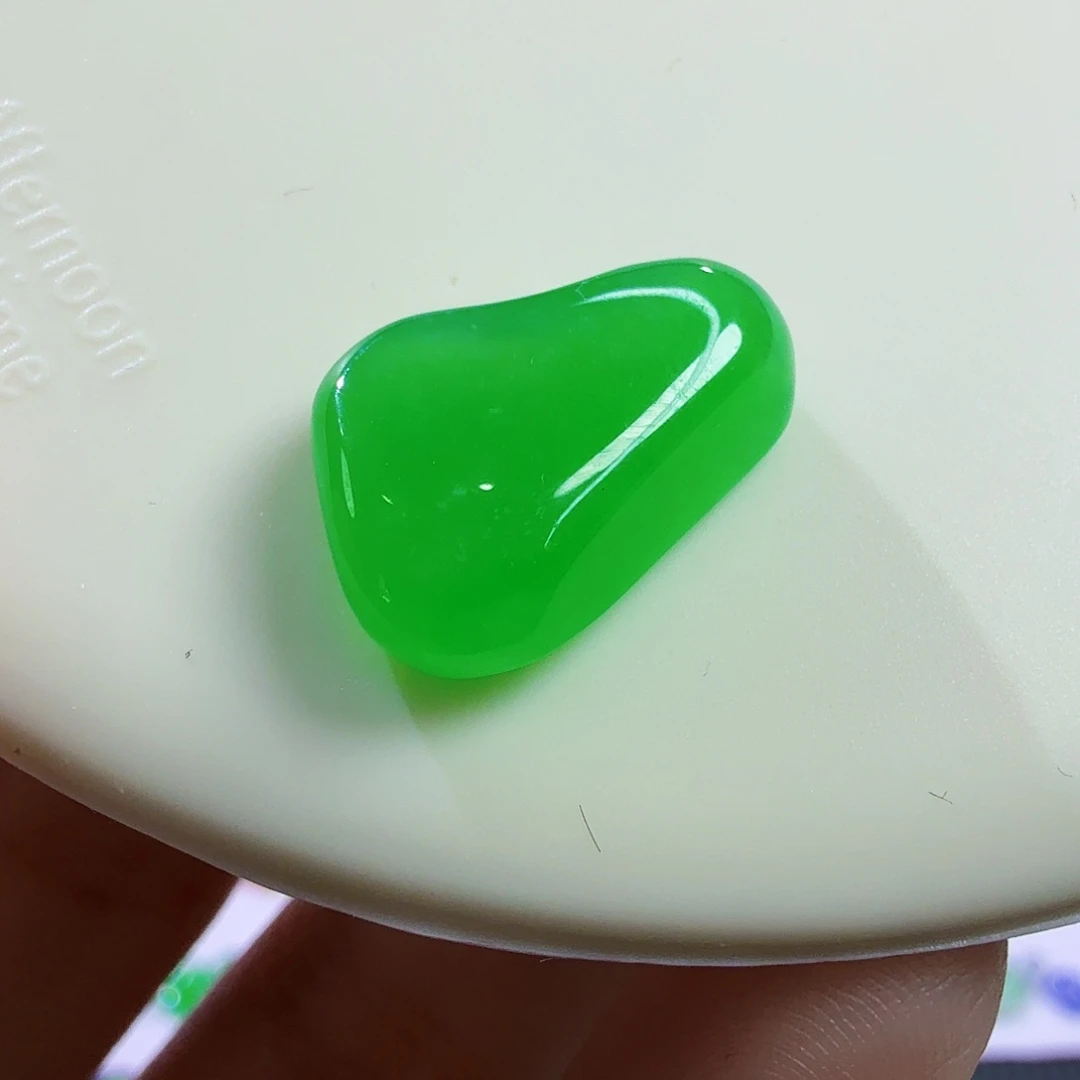 翡翠未镶嵌颈饰裸石