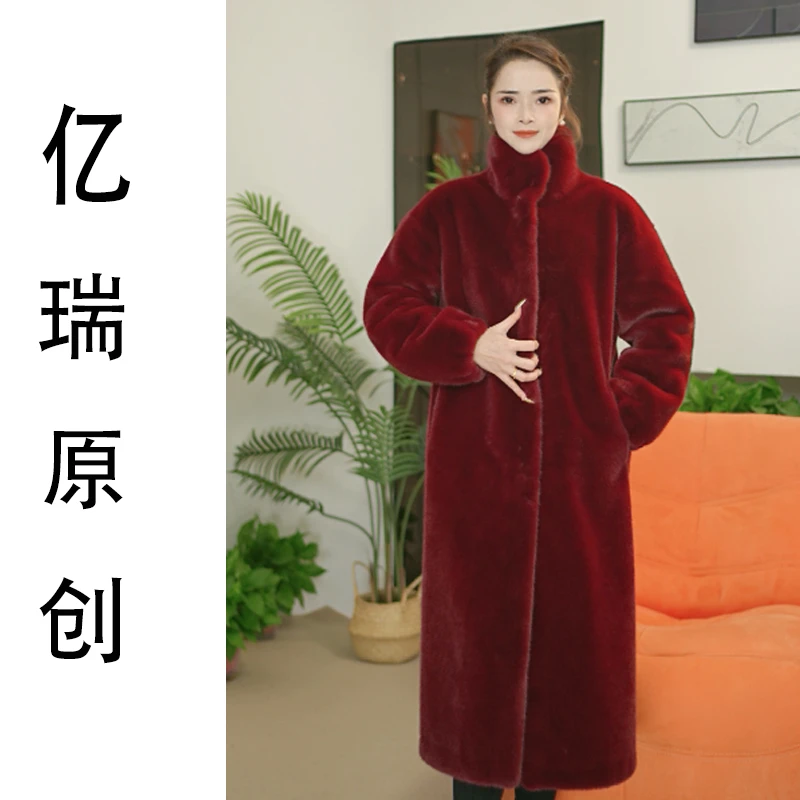 新款轻奢女士冬季加厚皮毛一体百搭时尚年轻妈妈装长款外套