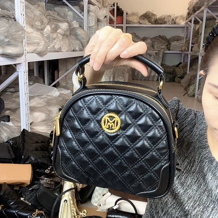 蚕丝小牛剖层皮革PU