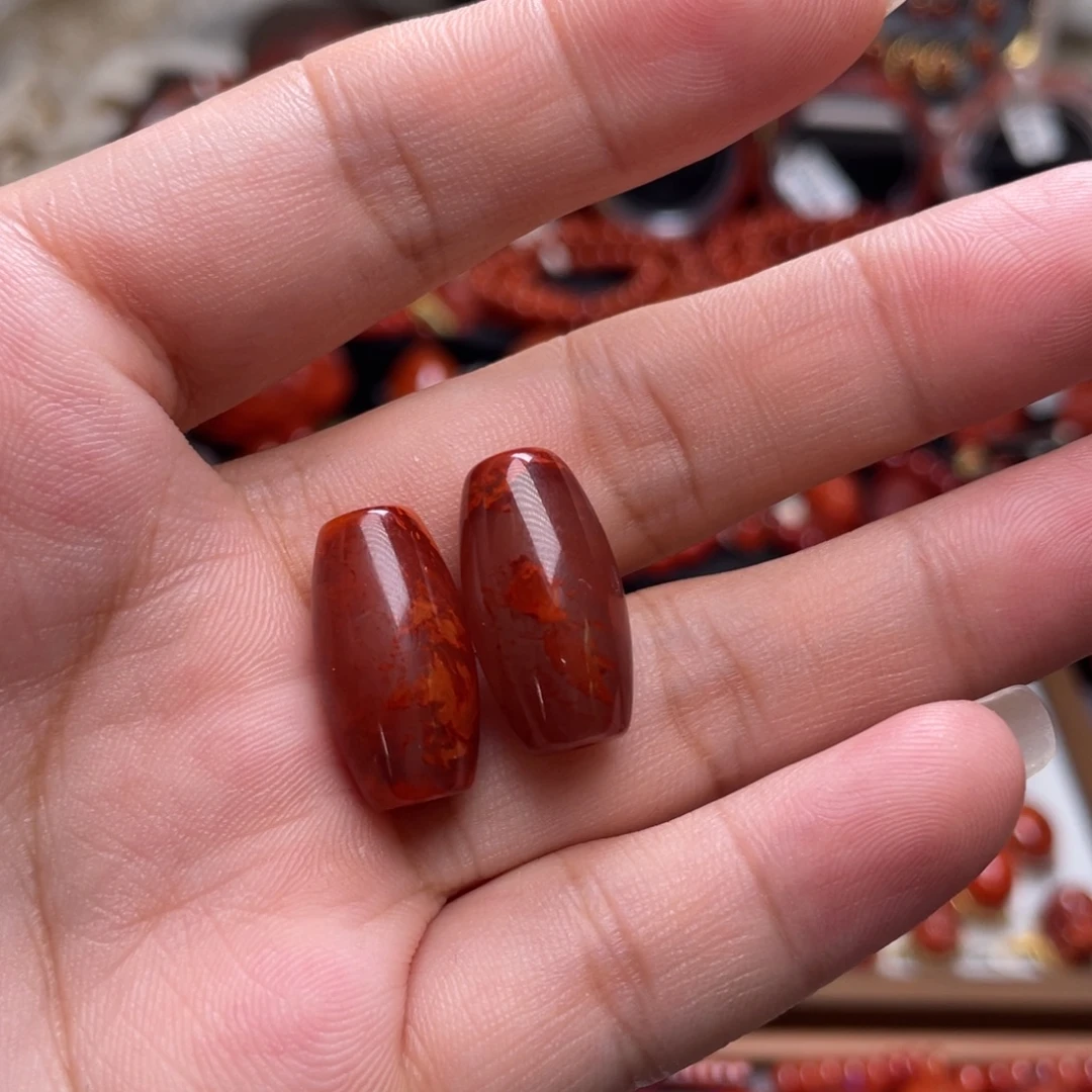 南红玛瑙未镶嵌桶珠对珠10mm
