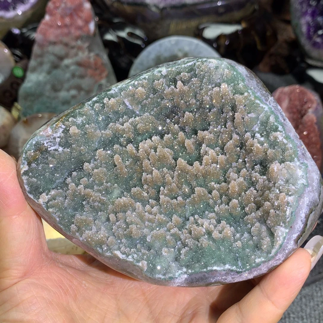 天然玛瑙水晶聚宝盆未镶嵌