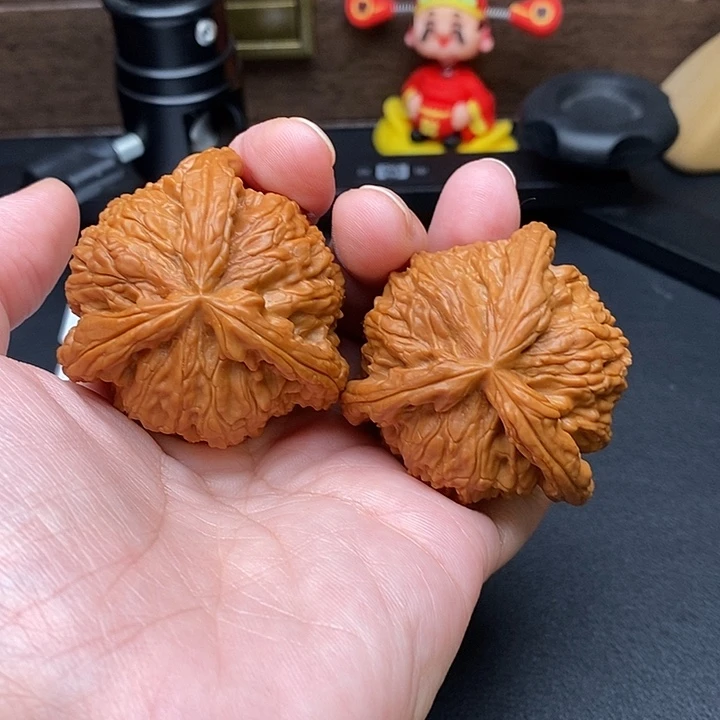 起***者文玩核桃把件白奔
