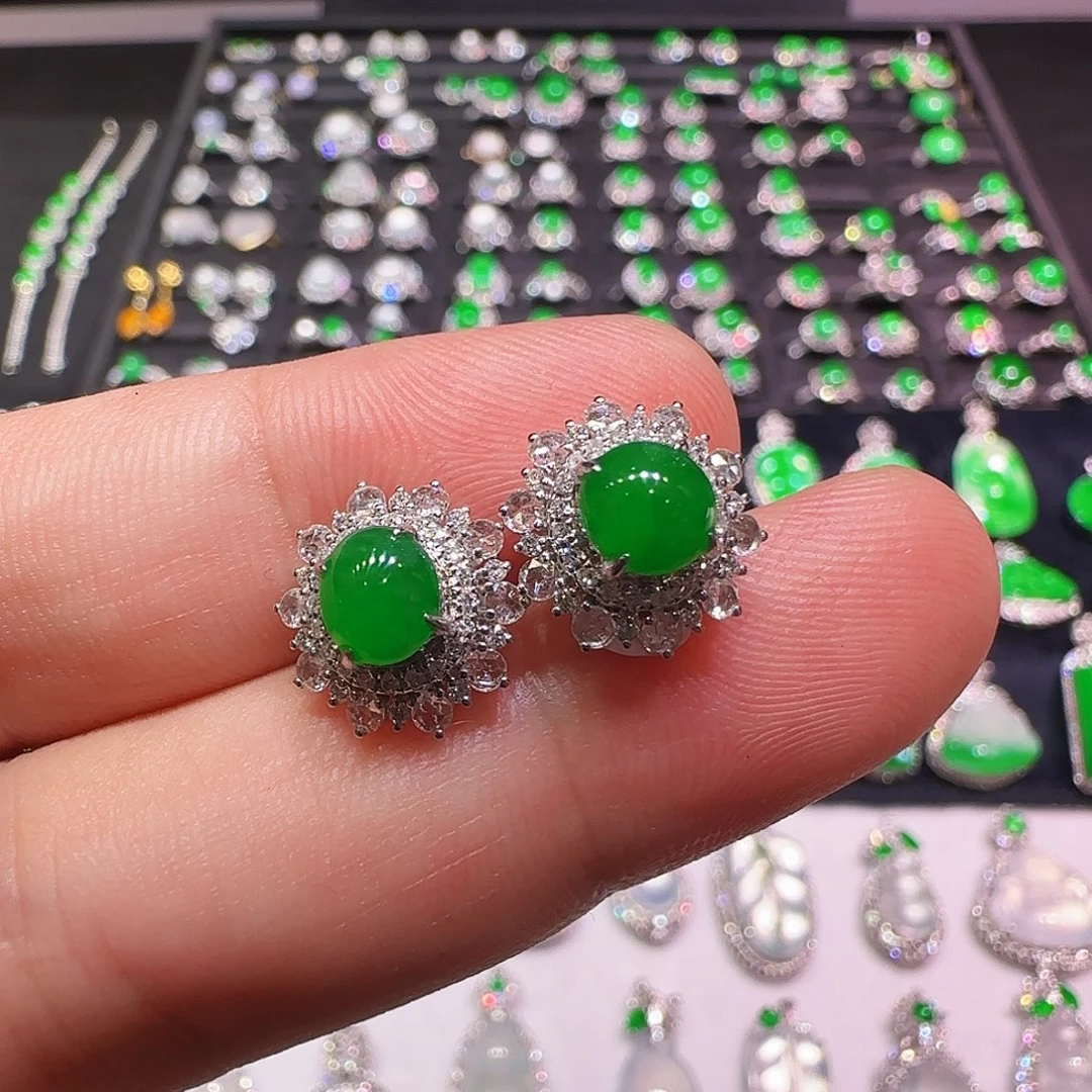 翡翠18K金镶嵌耳饰耳钉