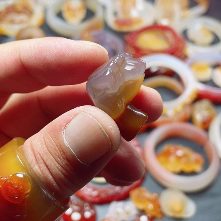 玛瑙/玉髓未镶嵌颈饰