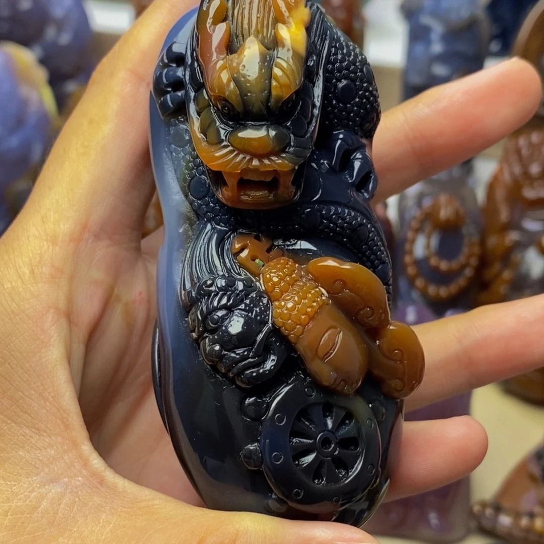 慧***元玛瑙/玉髓把件未镶嵌