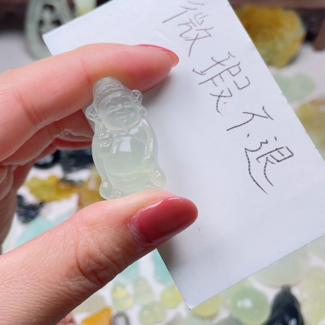 蛇纹石玉颈饰未镶嵌暖**?