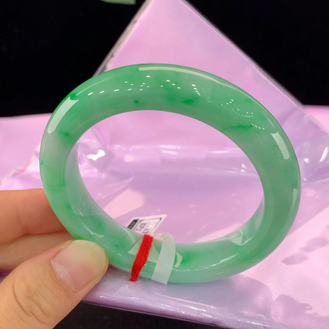 翡翠手镯未镶嵌0391