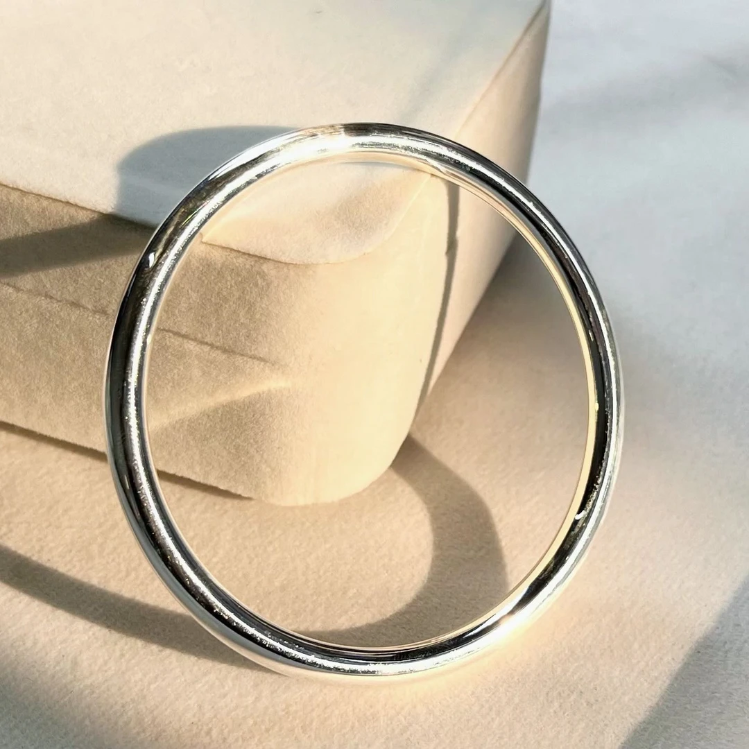 足银手镯 足银手镯（编号325）足银999.9光面素圈闭口手镯