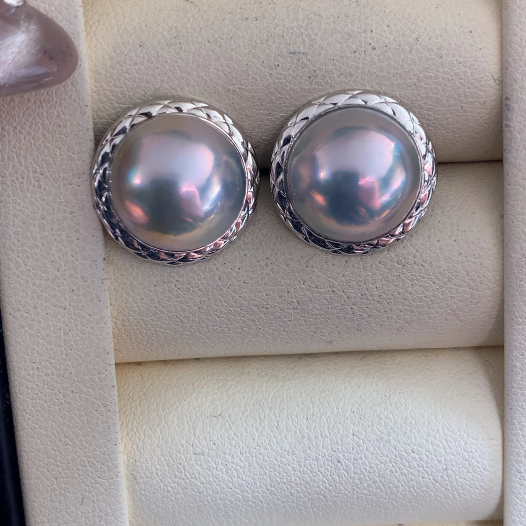 拼合珍珠（马贝珠）耳饰18K金镶嵌