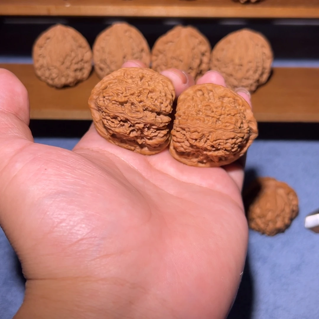 把件文玩核桃40三角南疆石