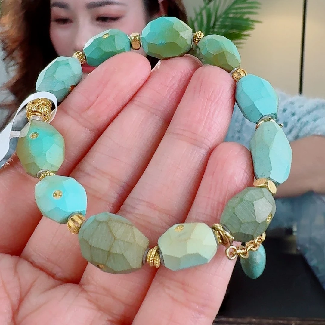 绿松石珠宝奇石未镶嵌