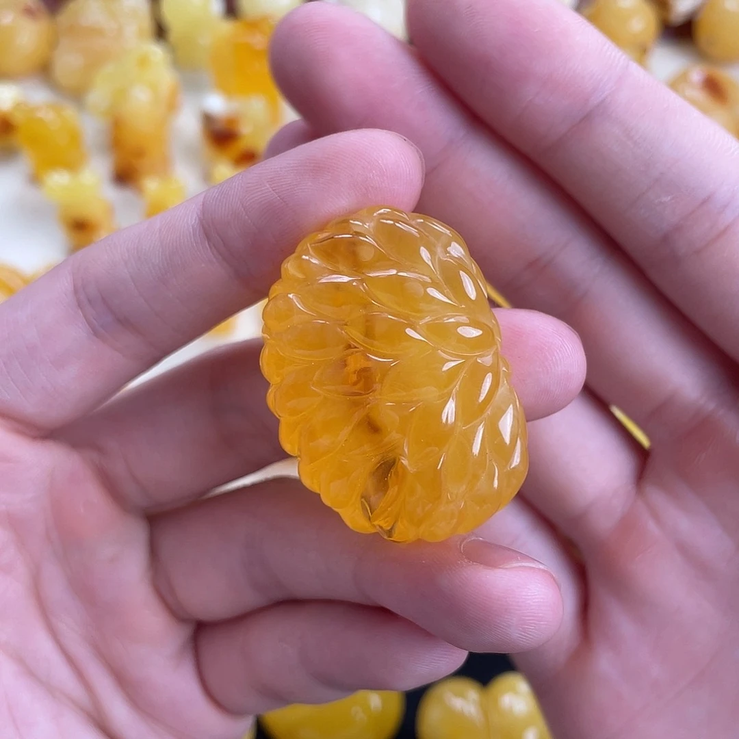 未镶嵌蜜蜡珠宝奇石堂***?